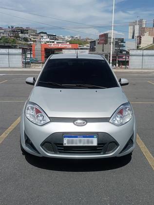 FORD FIESTA 1.6 ROCAM SEDAN 8V FLEX 4P MANUAL